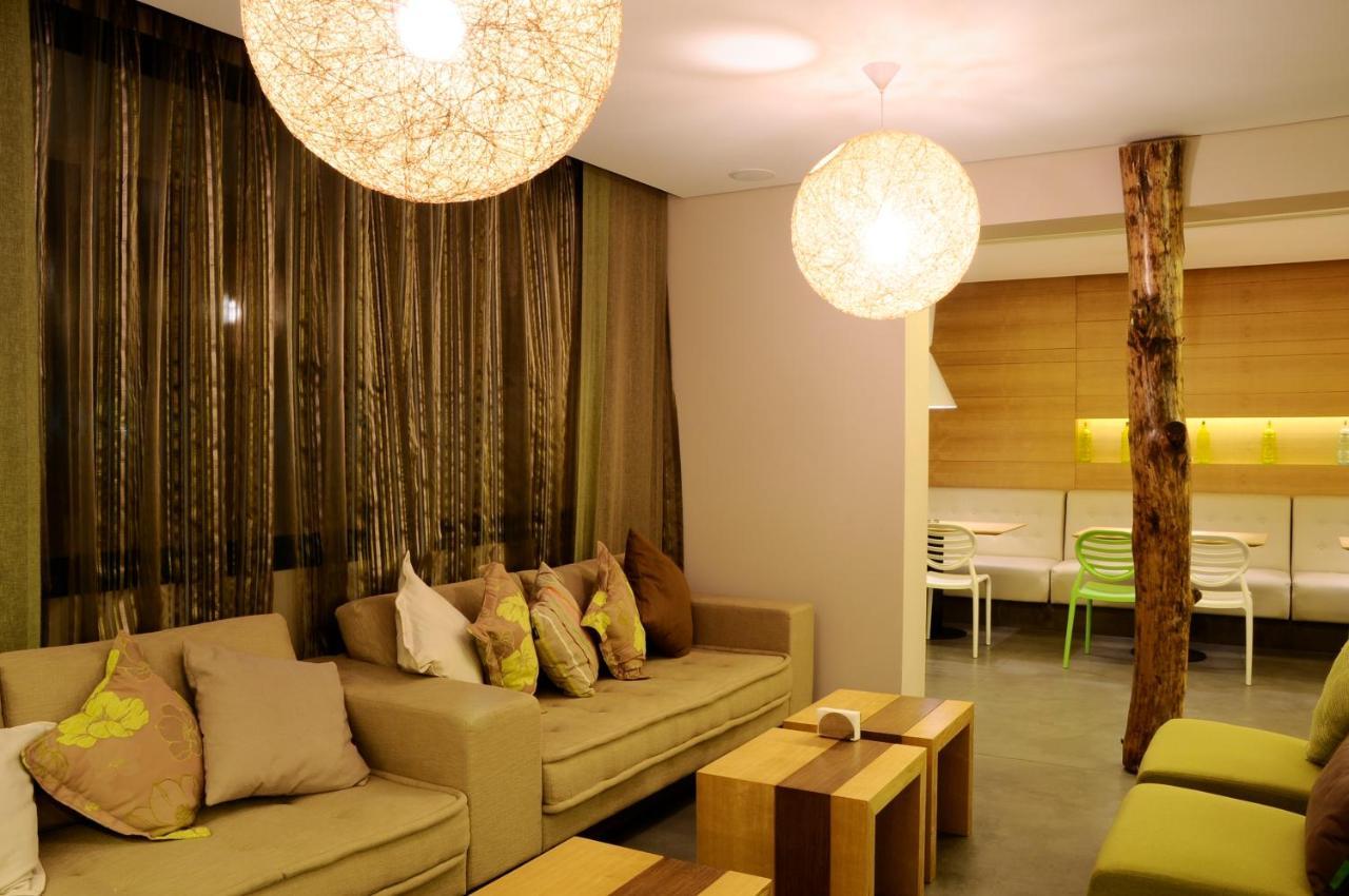 Country Lodge Hotel & Resort เบรุต ภายนอก รูปภาพ