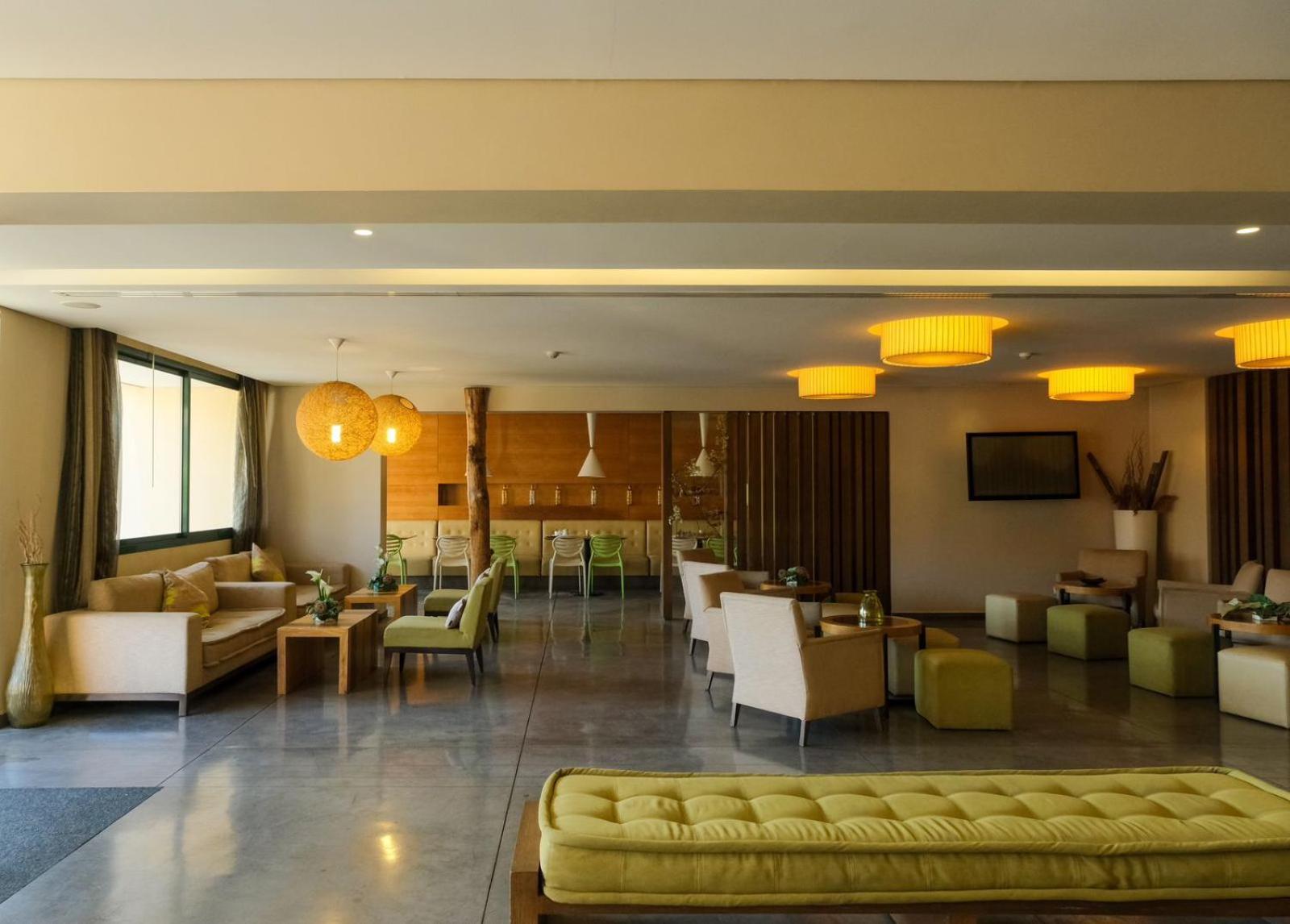 Country Lodge Hotel & Resort เบรุต ภายนอก รูปภาพ