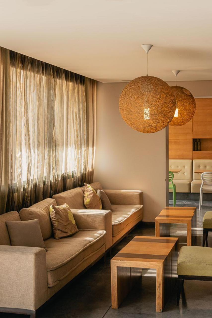 Country Lodge Hotel & Resort เบรุต ภายนอก รูปภาพ