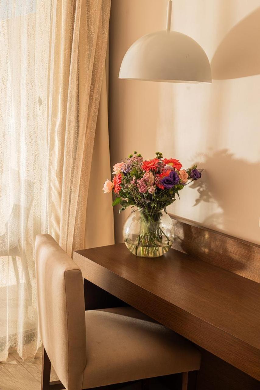 Country Lodge Hotel & Resort เบรุต ภายนอก รูปภาพ